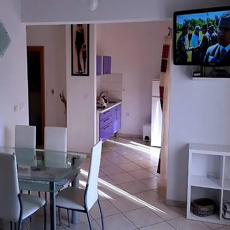 Apartments&rooms By The Sea Tucepi, Makarska - 6058 Tučepi
