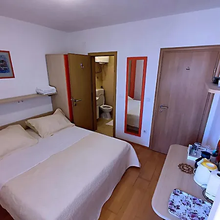 Apartments&rooms By The Sea Tucepi, Makarska - 6058
