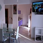 Apartments And Rooms By The Sea Tucepi, Makarska - 6058 Guest house Tucepi