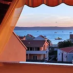 Apartments And Rooms By The Sea Tucepi, Makarska - 6058 Guest house Tucepi